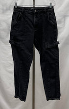 Load image into Gallery viewer, Women's Dynamite Jeans, 6
