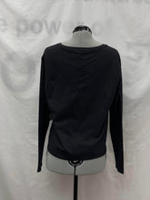 Load image into Gallery viewer, Women's Athleta Long Sleeve Top, Medium
