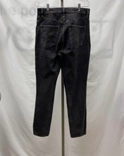 Load image into Gallery viewer, Women's Dynamite Jeans, 29
