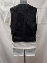 Load image into Gallery viewer, Men's Excelled Leather International Vest, Medium
