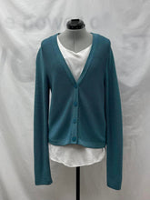 Load image into Gallery viewer, Women's Simons Long Sleeve Cardigan, Medium
