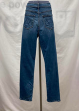 Load image into Gallery viewer, Women's Mother Jeans, 2
