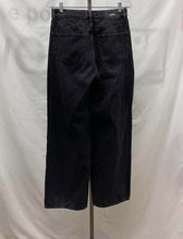 Load image into Gallery viewer, Men's JJXX Jeans, 28
