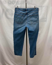 Load image into Gallery viewer, Women's Gap Jeans, 14
