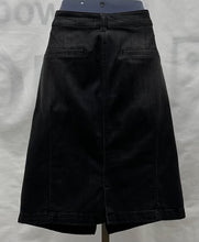 Load image into Gallery viewer, Women's Sandwich Skirt, 40
