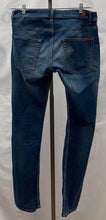 Load image into Gallery viewer, Men's 7 Jeans, 33
