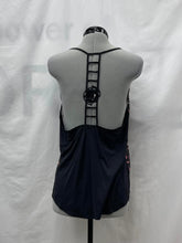 Load image into Gallery viewer, Women's Lululemon Sleeveless Top, Medium
