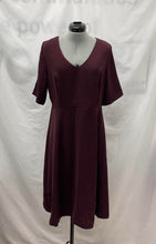 Load image into Gallery viewer, Women's RW&amp;CO Dress, 10
