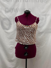 Load image into Gallery viewer, Women's 4SI3NNA Sleeveless Top, Large
