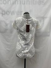 Load image into Gallery viewer, Women's Melanie Lyne Short Sleeve Top, Extra Small
