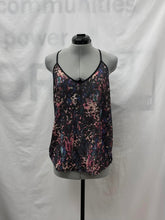 Load image into Gallery viewer, Women's Lululemon Sleeveless Top, Medium
