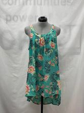 Load image into Gallery viewer, Women's Torrid Sleeveless Top, 2
