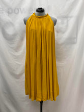 Load image into Gallery viewer, Women's Banana Republic Dress, Small
