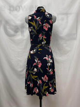 Load image into Gallery viewer, Women's Ann Taylor Dress, 4
