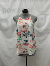 Load image into Gallery viewer, Women's RW&amp;CO Sleeveless Top, Small

