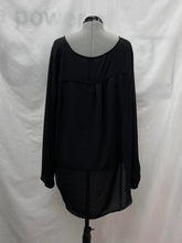 Load image into Gallery viewer, Women's Torrid Long Sleeve Top, 3
