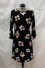 Load image into Gallery viewer, Women's Tommy Hilfiger Dress, 2

