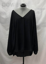 Load image into Gallery viewer, Women's Torrid Long Sleeve Top, 3
