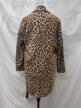 Load image into Gallery viewer, Women's Noisy May Light Coat, Large
