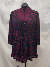 Load image into Gallery viewer, Women's Torrid Long Sleeve Top, 2XL

