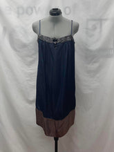 Load image into Gallery viewer, Women's BCBG Dress, Medium
