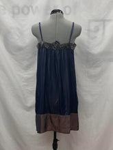 Load image into Gallery viewer, Women's BCBG Dress, Medium
