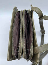 Load image into Gallery viewer, Women's Matt &amp; Nat Small Purse
