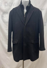 Load image into Gallery viewer, Men's Alfred Sung Jacket, 40S
