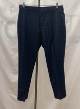 Load image into Gallery viewer, Men's Burberry Pants, 48
