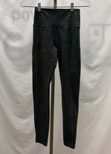 Load image into Gallery viewer, Women's Aerie Leggings, Small

