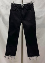 Load image into Gallery viewer, Women's Zara Jeans, 8
