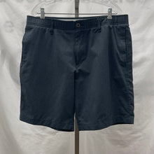 Load image into Gallery viewer, Men's Under Armour Shorts, 38

