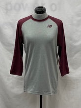 Load image into Gallery viewer, Women's New Balance Long Sleeve Top, Small
