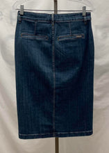 Load image into Gallery viewer, Women's 'White House Black Market' Denim Skirt, 6
