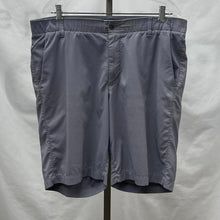 Load image into Gallery viewer, Men's Under Armour Shorts, 38
