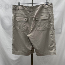 Load image into Gallery viewer, Men's Lululemon Shorts, 38
