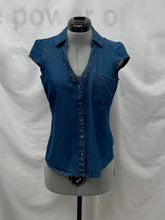 Load image into Gallery viewer, Women's Guess Sleeveless Top, Extra Small
