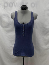 Load image into Gallery viewer, Women's Aerie Sleeveless Top, Small
