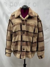 Load image into Gallery viewer, Women's Bass Outdoor Flannel Jacket, Extra Large
