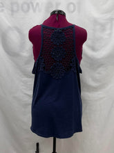Load image into Gallery viewer, Women's Torrid Sleeveless Top, 3X
