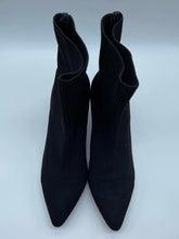 Load image into Gallery viewer, Women's Urban Outfitters Boots, 8
