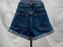 Load image into Gallery viewer, Women's Abercrombie &amp; Fitch Shorts, 6
