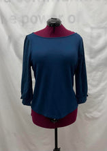 Load image into Gallery viewer, Womens RW&amp;CO Long Sleeve Top, Large
