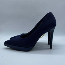 Load image into Gallery viewer, Women's Cosy Island Heels, 6.5
