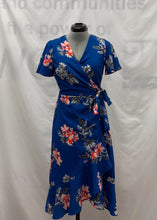 Load image into Gallery viewer, Women's Banana Republic Short Sleeve Dress, Small
