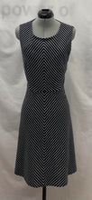 Load image into Gallery viewer, Women's Tommy Hilfiger Dress, 14
