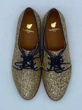 Load image into Gallery viewer, Women's Bobbies Shoes, 7.5
