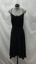 Load image into Gallery viewer, Women's Banana Republic Dress, 8
