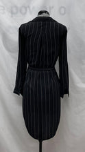 Load image into Gallery viewer, Women's RW&amp;CO Dress, Extra Small
