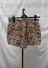 Load image into Gallery viewer, Women's HeartLoom Shorts, Large
